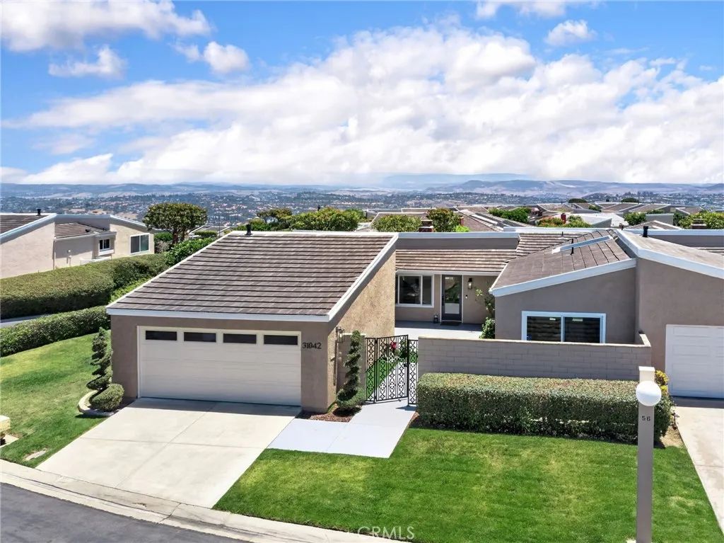 31042 Carrara, Laguna Niguel, CA 92677