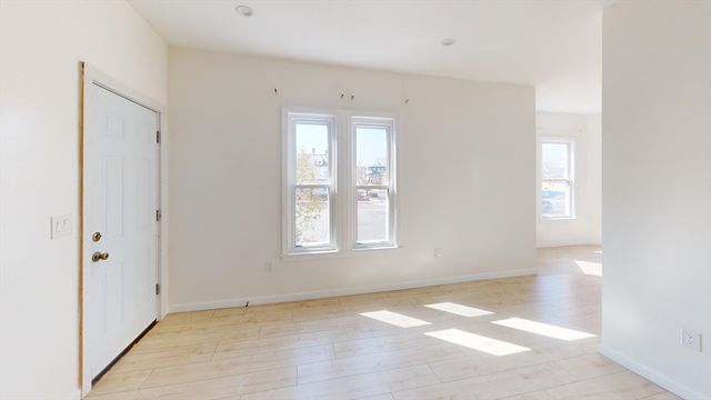 45 Henry Ave 2, Lynn, MA 01902