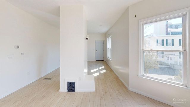 45 Henry Ave 2, Lynn, MA 01902