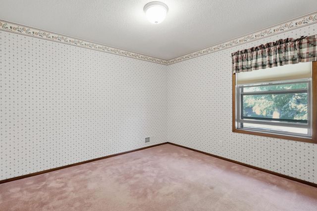 7965 75th Street S, Cottage Grove, MN 55016