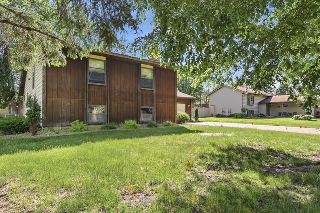 7965 75th Street S, Cottage Grove, MN 55016
