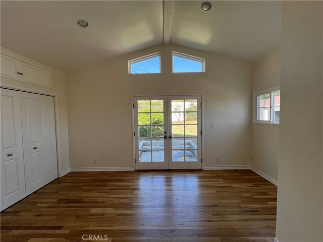 7649 Truxton, Los Angeles, CA 90045