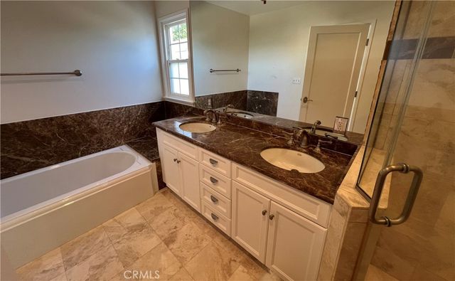 7649 Truxton, Los Angeles, CA 90045