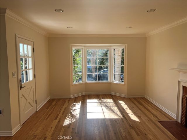 7649 Truxton, Los Angeles, CA 90045