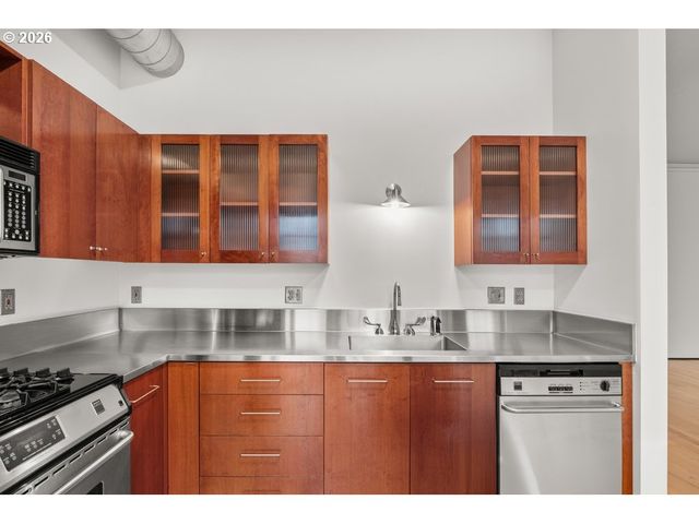 420 Nw 11TH Ave 506, Portland, OR 97209