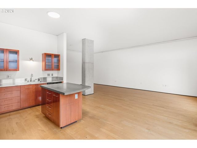 420 Nw 11TH Ave 506, Portland, OR 97209