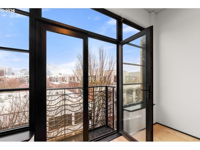 420 Nw 11TH Ave 506, Portland, OR 97209