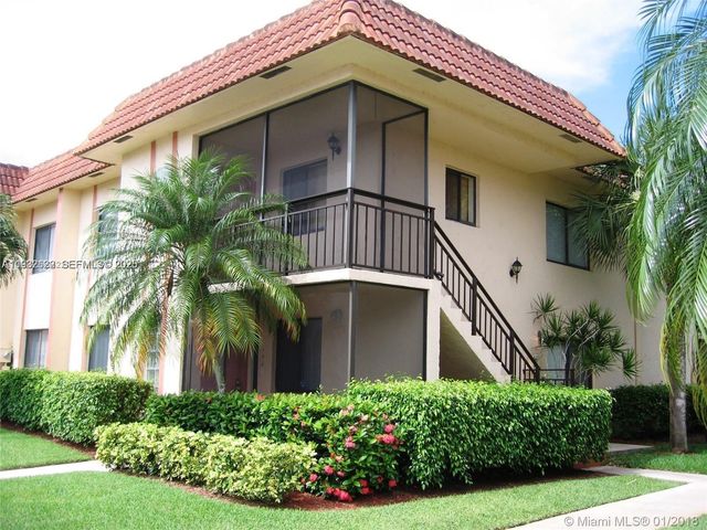 341 Lakeview Dr 104, Weston, FL 33326