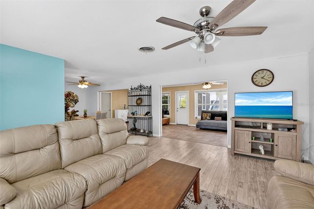 531 SHERIDAN DRIVE, Venice, FL 34293