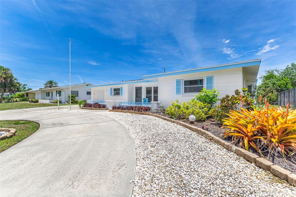 531 SHERIDAN DRIVE, Venice, FL 34293