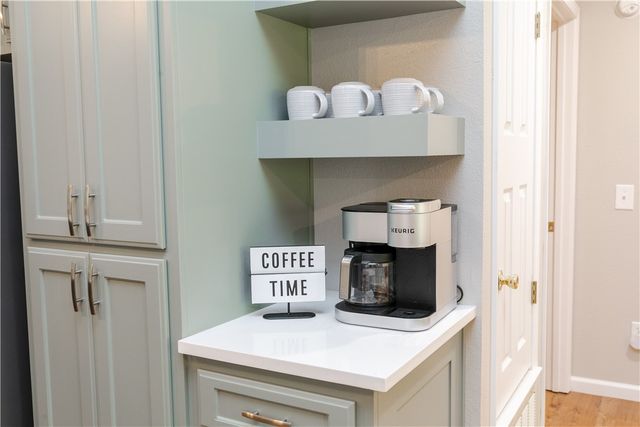 8 Winchester Lane, Bella Vista, AR 72715