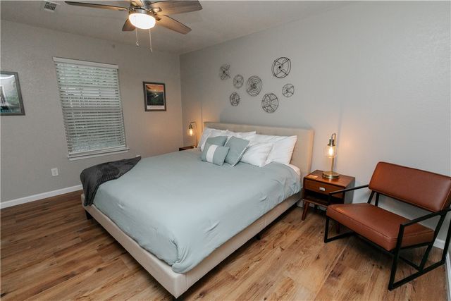 8 Winchester Lane, Bella Vista, AR 72715