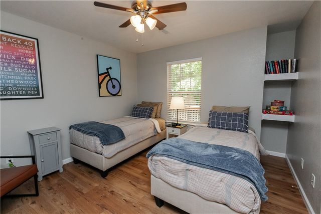 8 Winchester Lane, Bella Vista, AR 72715