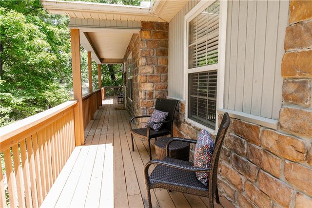 8 Winchester Lane, Bella Vista, AR 72715