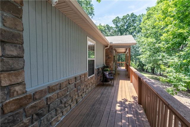 8 Winchester Lane, Bella Vista, AR 72715