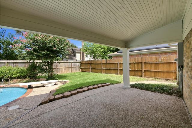 11123 Rippling Meadows Drive, Houston, TX 77064