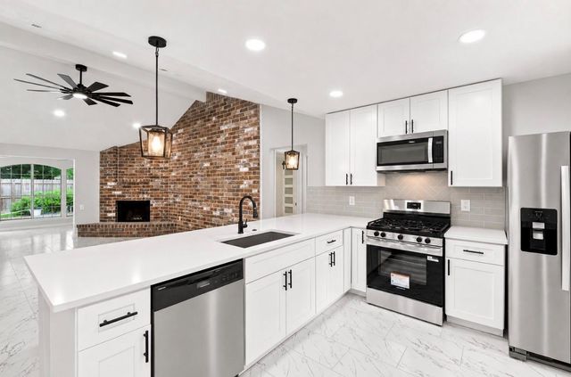 11123 Rippling Meadows Drive, Houston, TX 77064