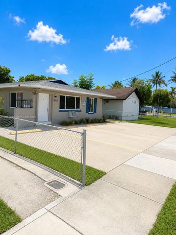 16031 NE 19th Pl, North Miami Beach, FL 33162