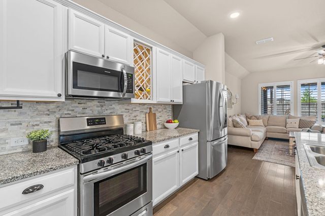 2710 Torrey Pines Drive, Brookshire, TX 77423