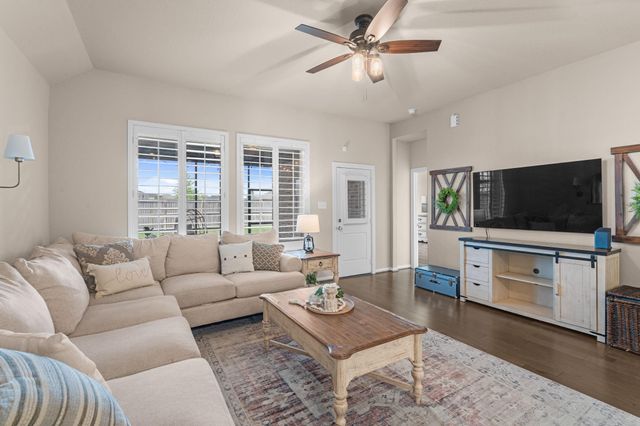 2710 Torrey Pines Drive, Brookshire, TX 77423