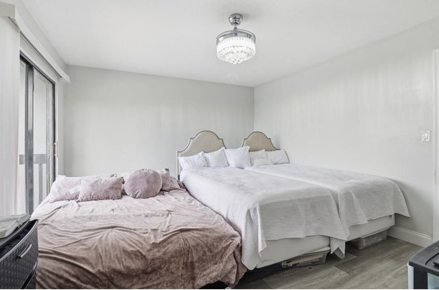 6304 Dockside Circle, Greenacres, FL 33463