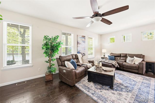 3520 Canal Street, St Charles, MO 63301