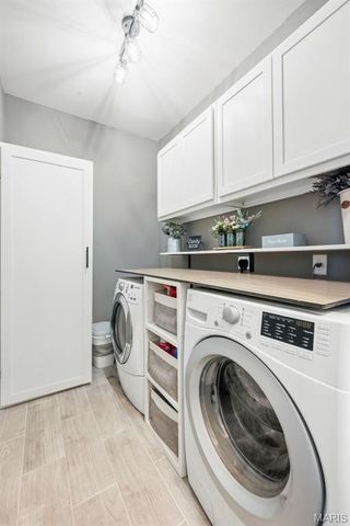 3520 Canal Street, St Charles, MO 63301
