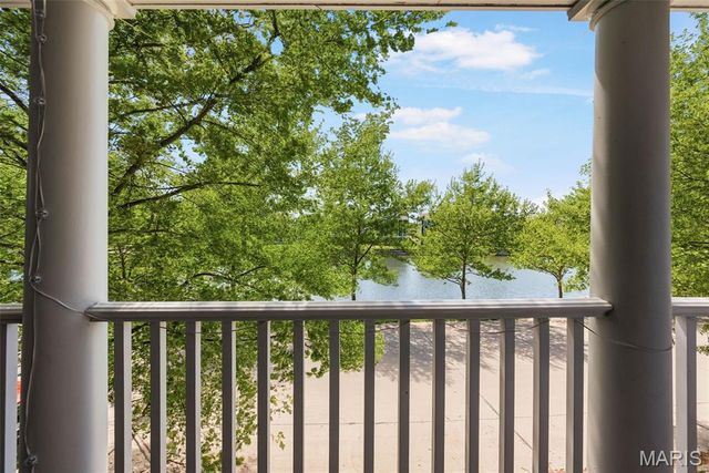 3520 Canal Street, St Charles, MO 63301