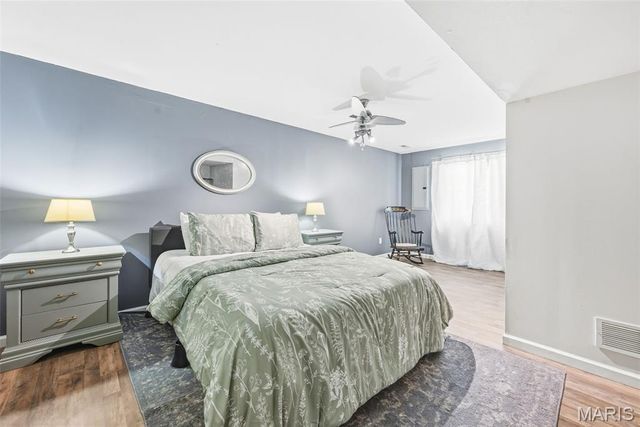 3520 Canal Street, St Charles, MO 63301