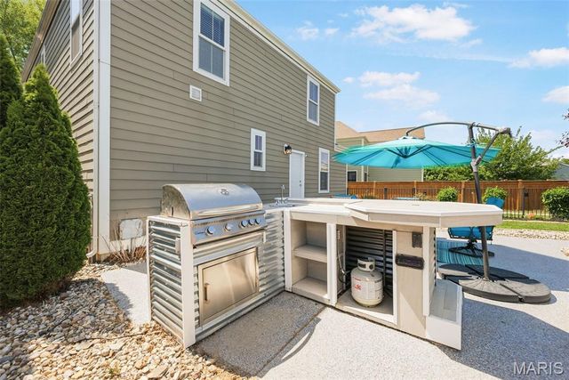 3520 Canal Street, St Charles, MO 63301
