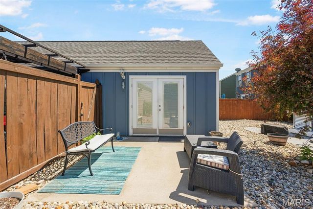 3520 Canal Street, St Charles, MO 63301