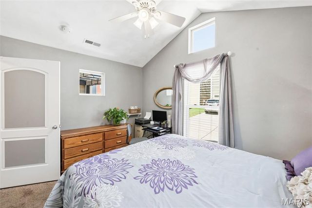 3520 Canal Street, St Charles, MO 63301