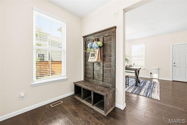 3520 Canal Street, St Charles, MO 63301
