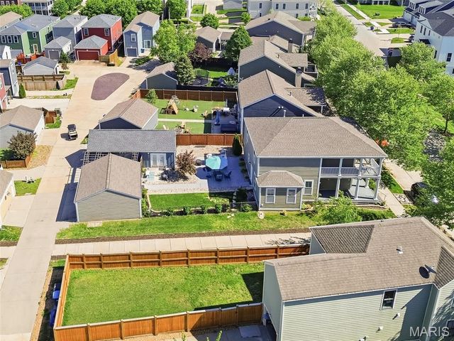 3520 Canal Street, St Charles, MO 63301