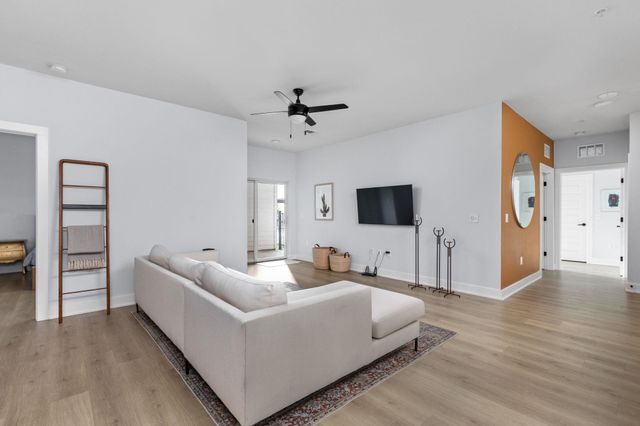 3101 Govalle Ave 106, Austin, TX 78702