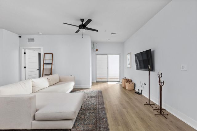 3101 Govalle Ave 106, Austin, TX 78702
