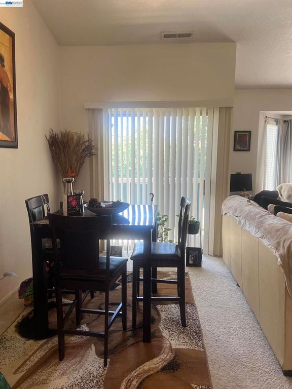 Image 13 of property listing at 999 Porter Ave 4, Stockton, CA 95207