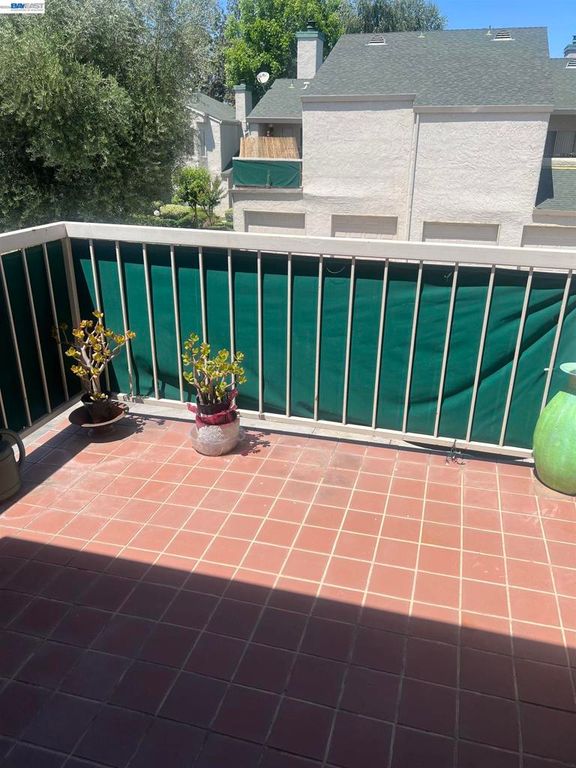 Image 28 of property listing at 999 Porter Ave 4, Stockton, CA 95207