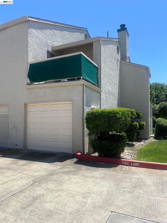 Image 3 of property listing at 999 Porter Ave 4, Stockton, CA 95207