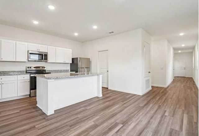 11207 ARNOLD LOOP, San Antonio, FL 33576