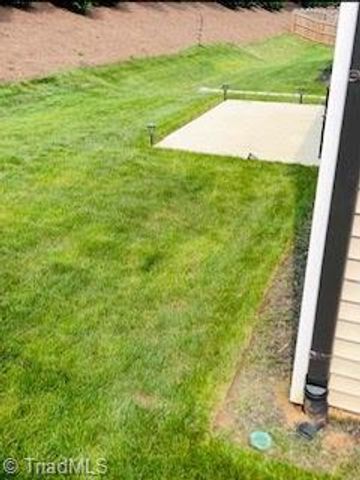 4231 Honeysuckle Vine Run, Winston-salem, NC 27106
