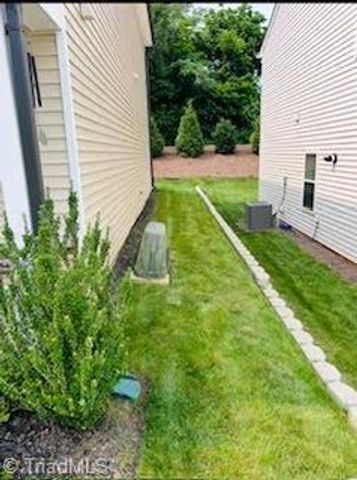 4231 Honeysuckle Vine Run, Winston-salem, NC 27106