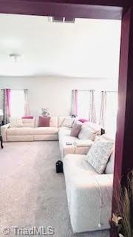 4231 Honeysuckle Vine Run, Winston-salem, NC 27106