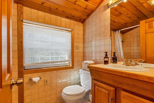 35 Valley Drive, Gilford, NH 03249