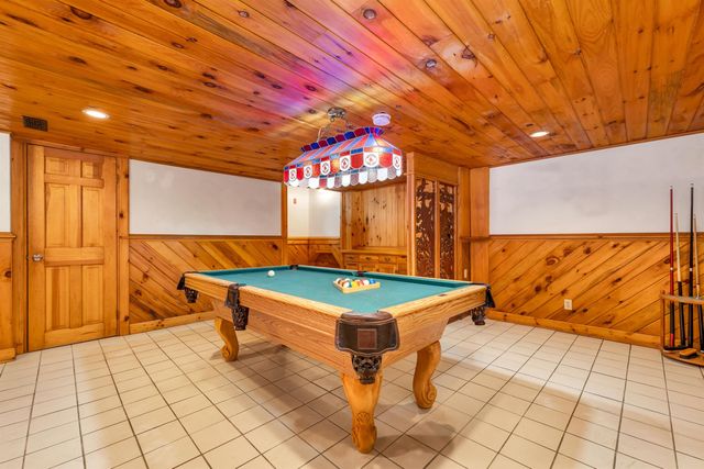 35 Valley Drive, Gilford, NH 03249