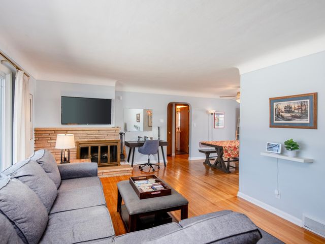 1072 Delaware Avenue, West Saint Paul, MN 55118