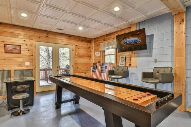 178 Novena Court, Ellijay, GA 30540