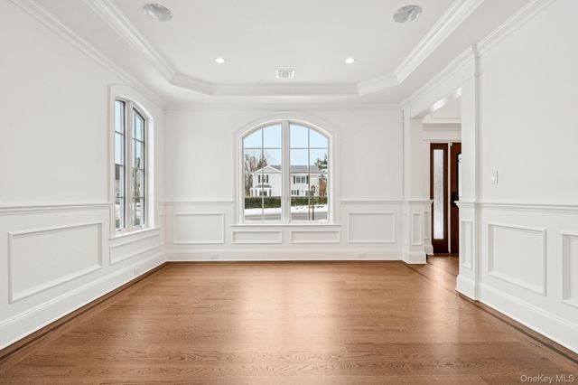 133 Newmarket Road, Garden City, NY 11530