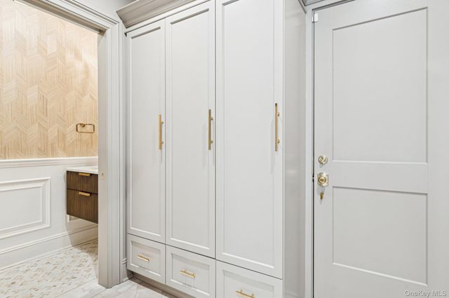 133 Newmarket Road, Garden City, NY 11530