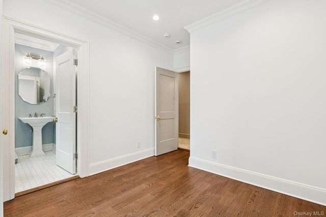 133 Newmarket Road, Garden City, NY 11530